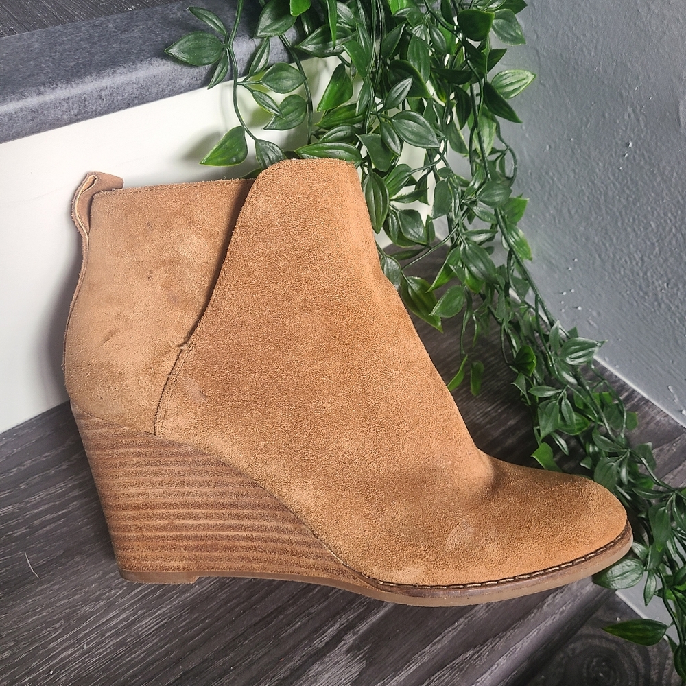 Lucky Brand Ankle Boots - Picture 2 of 7